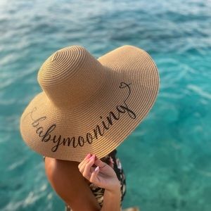 Babymooning sun hat